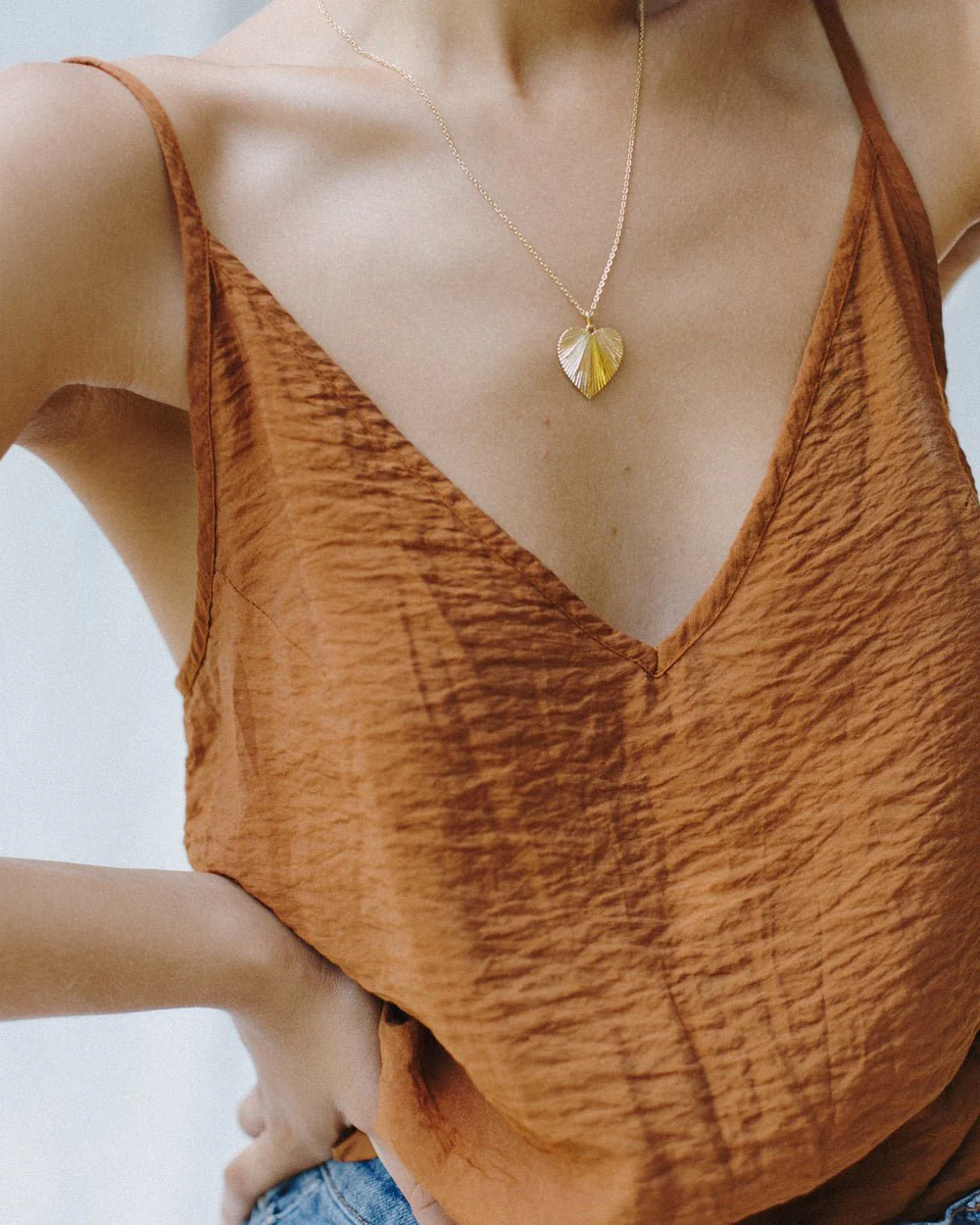 HELEN HEART NECKLACE - Image 8